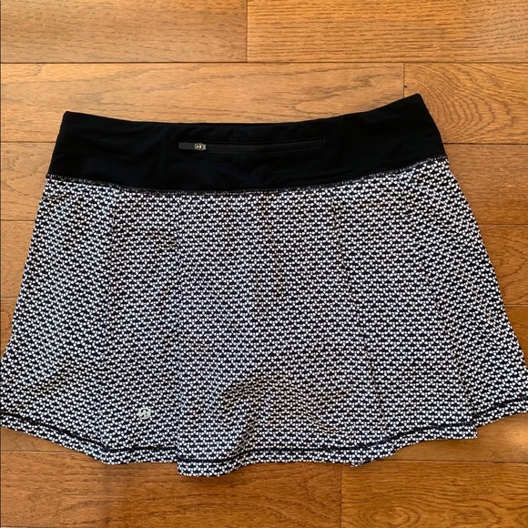 Lululemon Tall Pace Rival Skirt-Monochromic Black - Picture 3 of 14